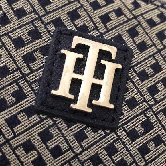 Tommy Hilfiger wallet/clutch - Picture 2 of 7